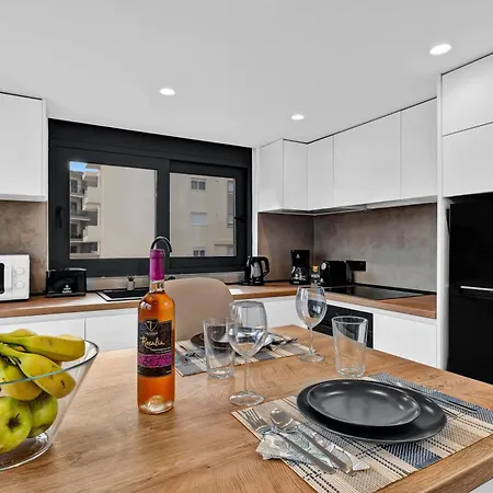 San Marino Luxury #3 Apartment Asgourou